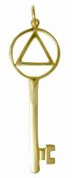 763-3 14k Circle Triangle Key Pendant